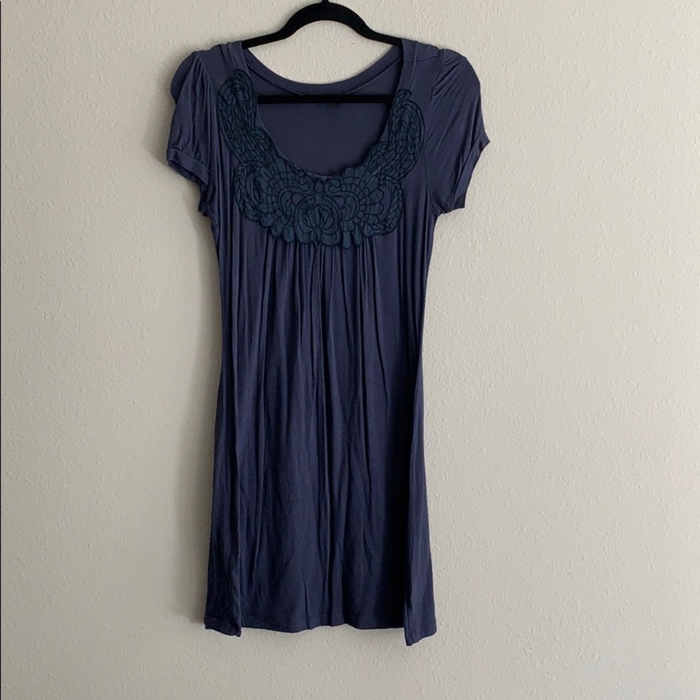 Navy T-shirt dress with appliqué